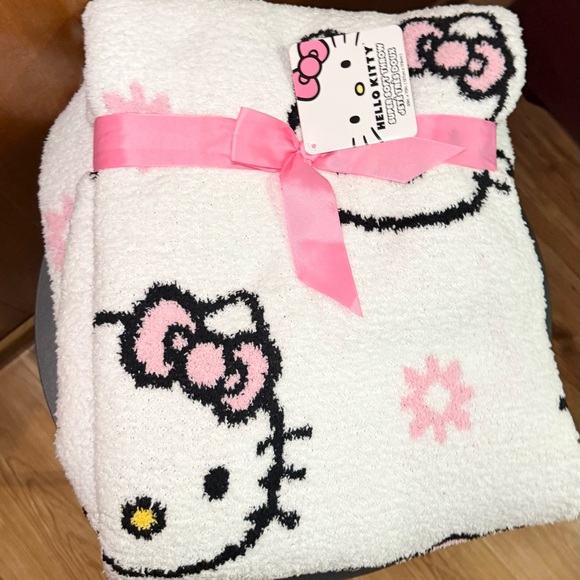 Hello Kitty Pink and White Blanket